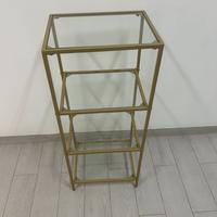 Mobiletto con ripiani