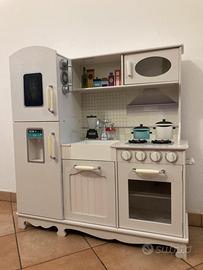 Cucina in legno per bambini