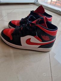NIKE AIR JORDAN 1 MID BLACK/WHITE/RED

