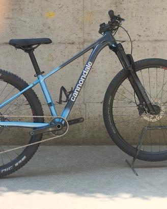 Bici MTB 27.5" cannondale