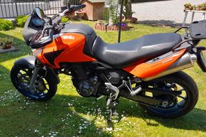 Aprilia 650 strada
