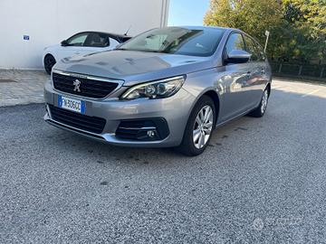 Peugeot 308 BlueHDi 130 S&S EAT8 SW Allure