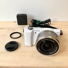 Fotocamera mirrorless Sony Alpha A5000