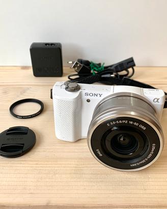 Fotocamera mirrorless Sony Alpha A5000