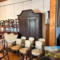 Mobili Arte Povera e Liberty quadri ecc ecc