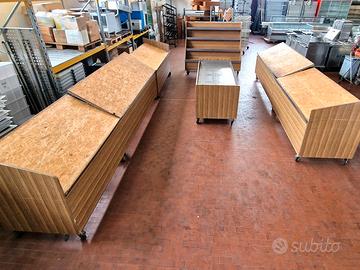 espositori per negozio ortofrutta usati