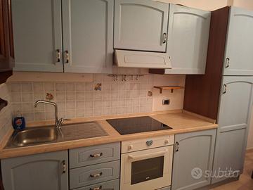 Particolare ravvicinato cucina monoblocco