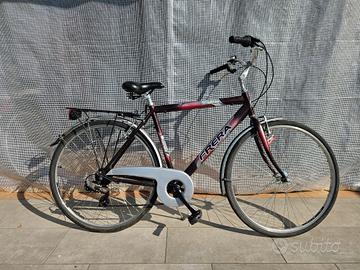 Bicicletta uomo 28/ 6v, telaio in alluminio a 90€ 