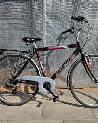 Bicicletta uomo 28/ 6v, telaio in alluminio a 90€ 