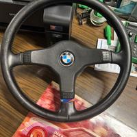 Volante M-Technik 1, per BMW E30