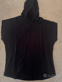 T-shirt mezza manica con cappuccio Benetton