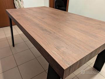 Tavolo modello "Olimpia" 