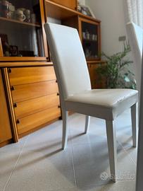 4 sedie finta pelle bianche