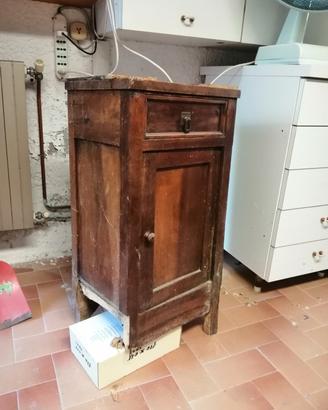 Comodino Antico 
