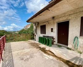 Casa indipendente con terreno e locale +posto auto