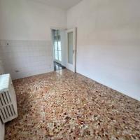 ASTI CENTRO ANGOLO VIA BROFFERIO € 75.000