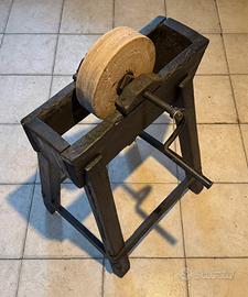Affila coltelli ad acqua manuale antiquariato