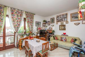 4 LOCALI con CANTINA e POSTO AUTO COPERTO