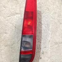 Fanale posteriore destro ford focus ll