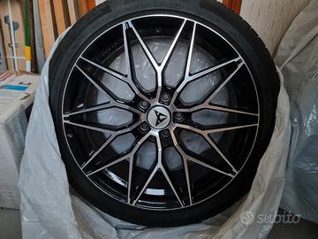 4 Cerchi 19 pollici + gomme 245/40 R19+distanziali