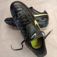 Scarpe da calcio/calcetto Nike Tiempo