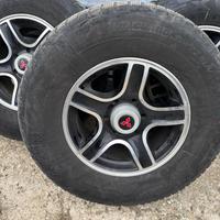Cerchi e gomme pajero