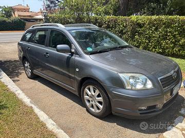 Toyota Avensis 2.2 D-4D 16V SW