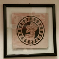 Quadro disegno Maja su pelle