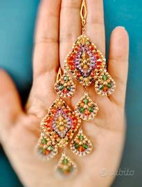 Orecchini chandelier cuciti a mano 
