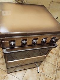 Cucina 4 fuochi più fornoa gas metano