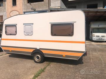 Roulotte ROLLER 445 DD