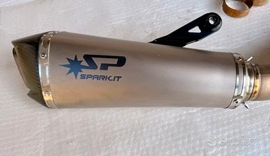 Yamaha R1 - Spark KONIX EVO + vasca per decat