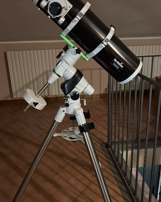 Telescopio Skywatchers Synscan 150 PDS e accessori