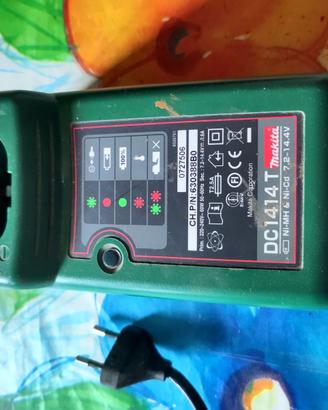 batteria Makita avvitatore  + Carica batterie