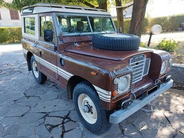 LAND ROVER Series 3 - ILE 106 - 1982