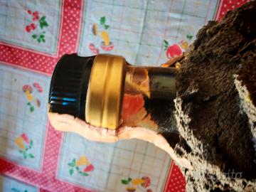 antica bottiglia amaretto sigillata 
