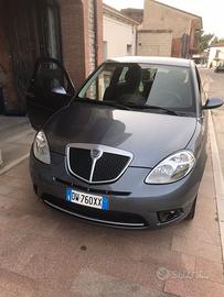 Lancia Ypsilon - Argento