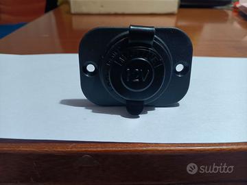 Pannello caricabatterie presa accendisigari