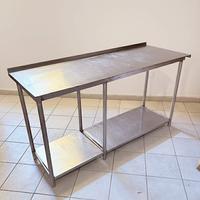 Bancone da lavoro in acciaio inox per ristoranti