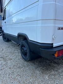 Iveco Daily tetto alto passo corto
