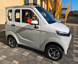 BEBETTA scooter cabinato disabili/anziani minicar