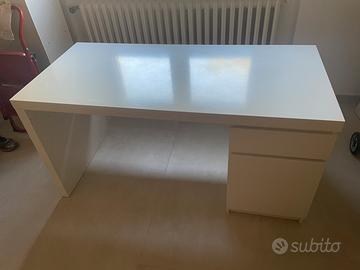 Scrivania Ikea Malm
