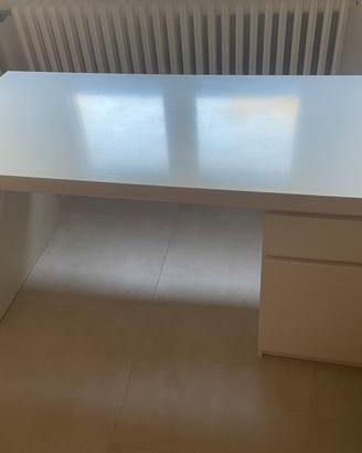 Scrivania Ikea Malm