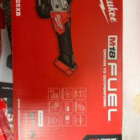 Smerigliatrice angolare