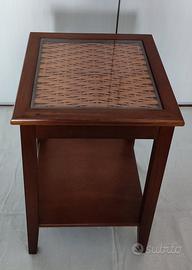 tavolino in legno  40*40 h 60 cm