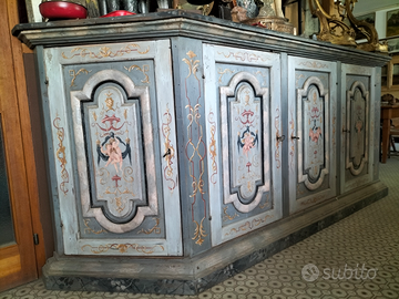 Antica credenza mobile dipinto