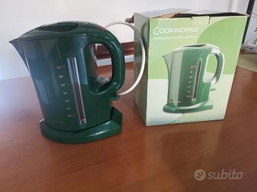 Bollitore con filtro