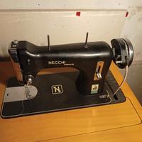 Macchina da cucire Necchi Esperia