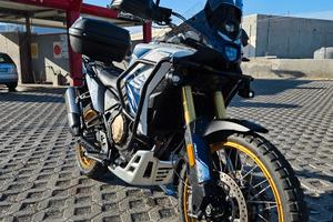 Voge valico 800 rally