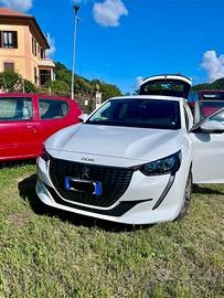 Peugeot 208 1.2 75CV